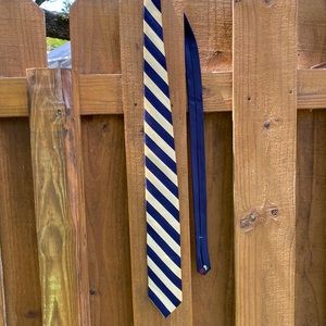 Tommy Hilfiger silk striped tied